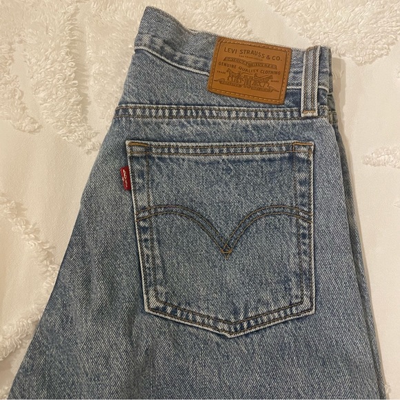 Levi’s wedgie straight leg jeans - Picture 2 of 5